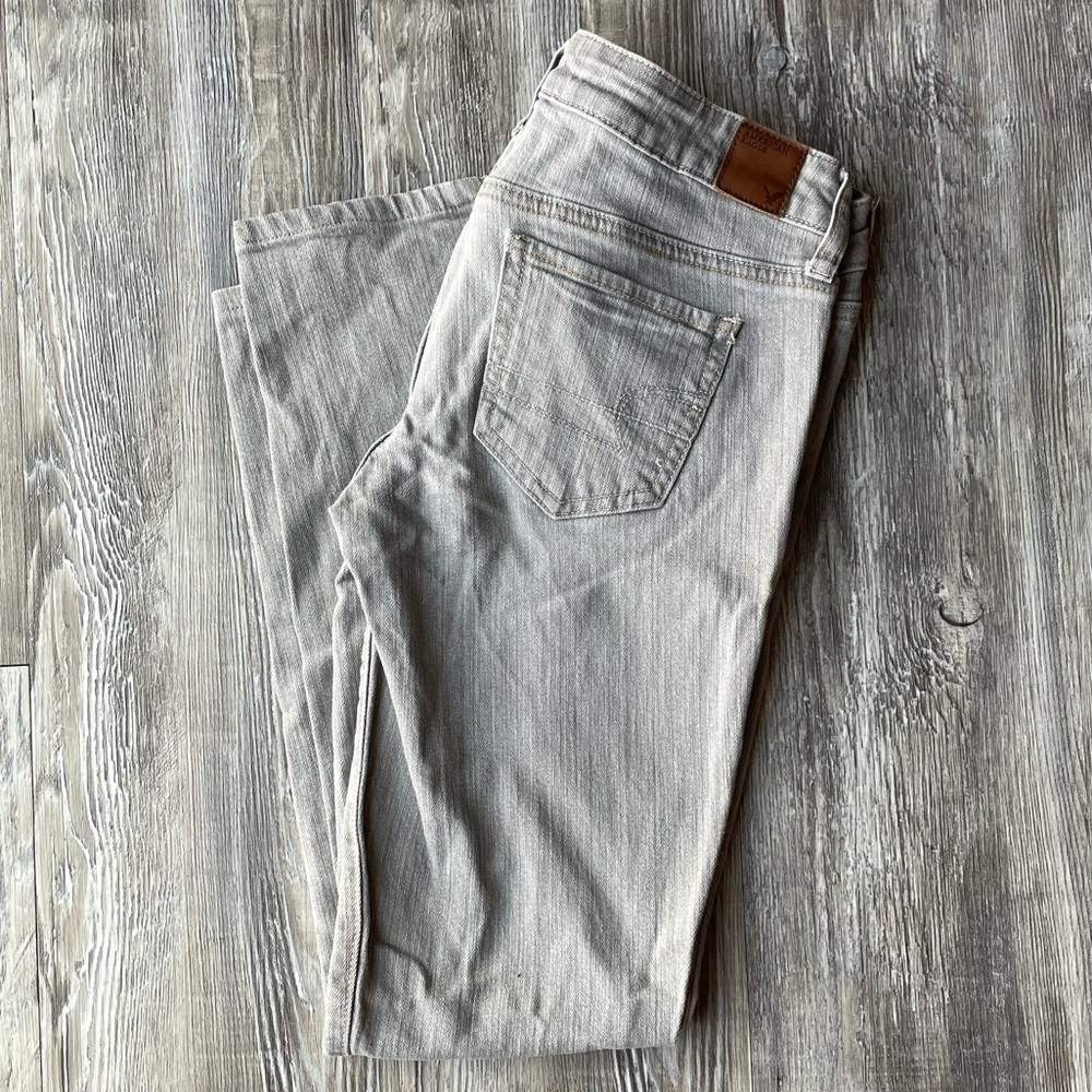 American Eagle super skinny light grey jeans size 2